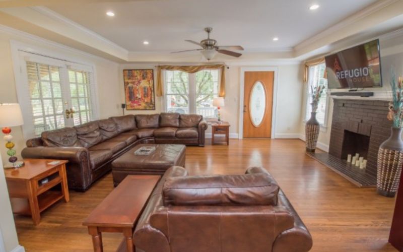 Refugio House Azalea