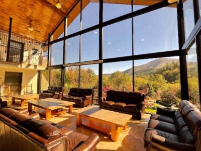Pasadena Villa: Smoky Mountain Lodge
