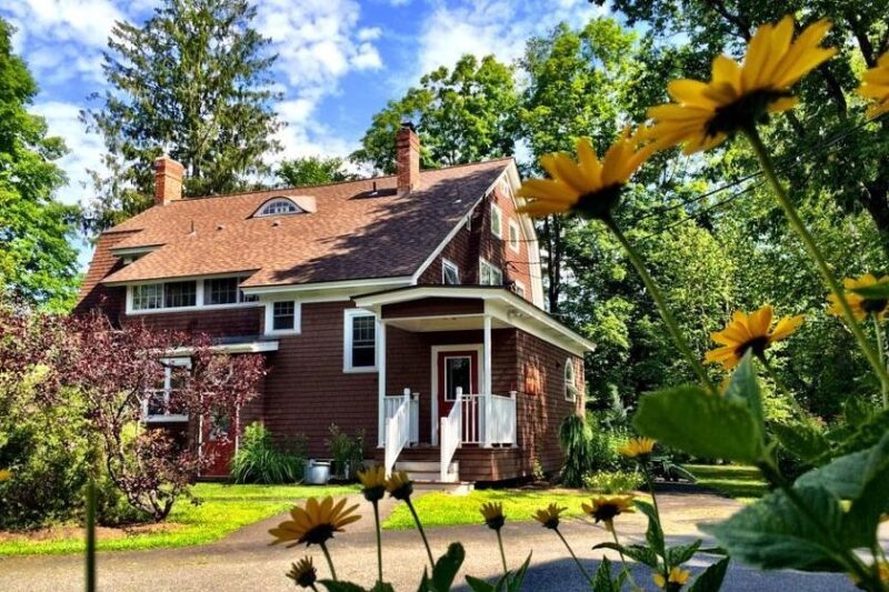 Spruce Mountain Inn