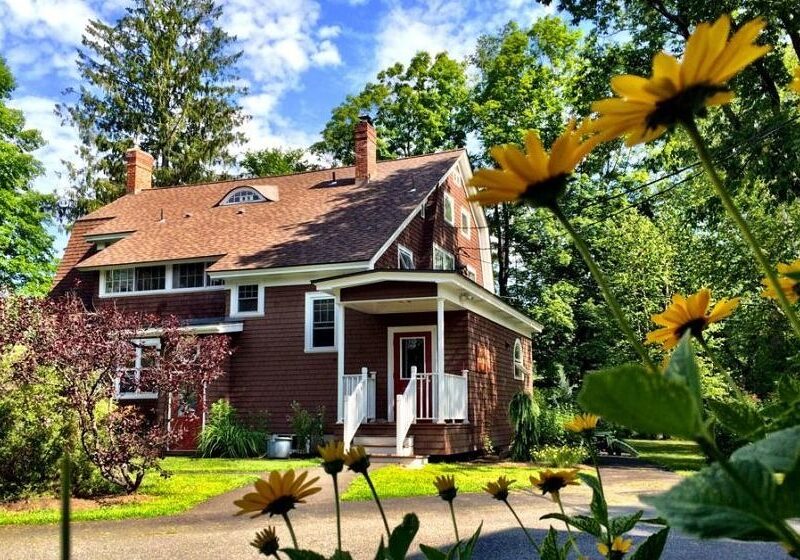 Spruce Mountain Inn