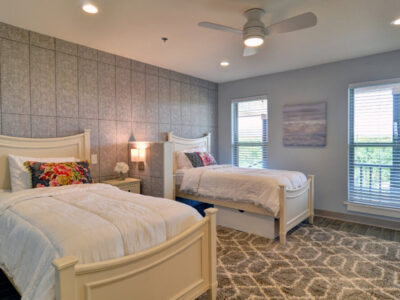 Stonegate Center Creekside