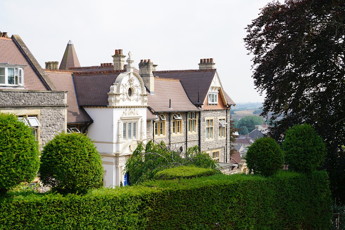 Broadway Lodge