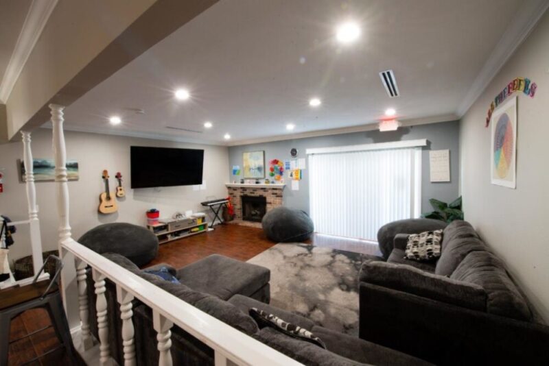 Destinations for Teens Hatteras Housee