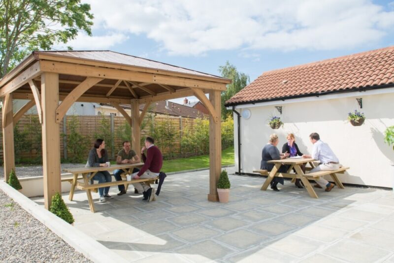 Gladstones Clinic - Narles Farm