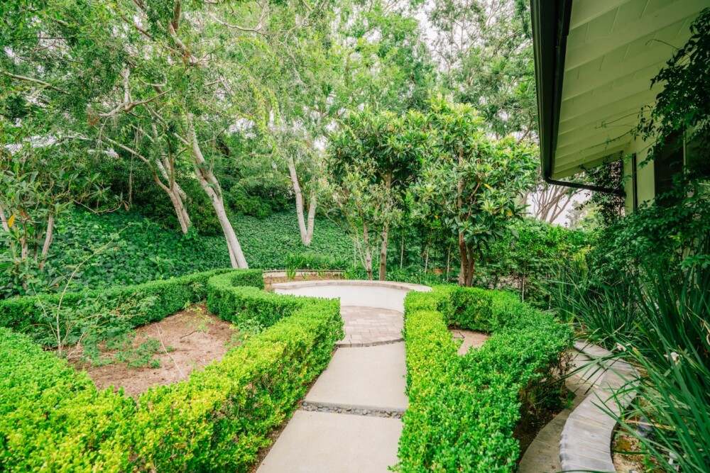 The Grove Recovery Community